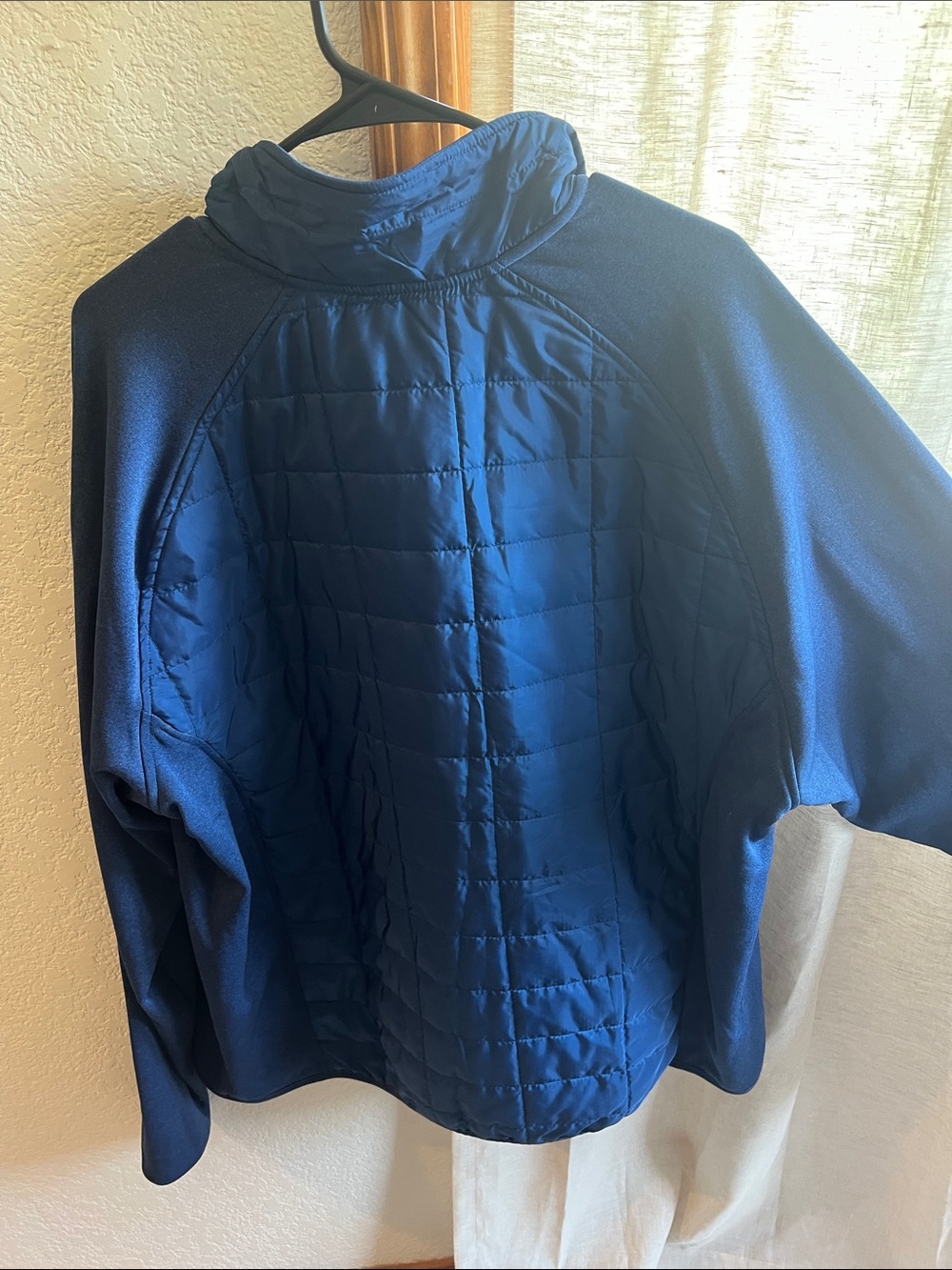Orvis Navy Quilted Hybrid Puffer Jacket - Picture 3 of 3